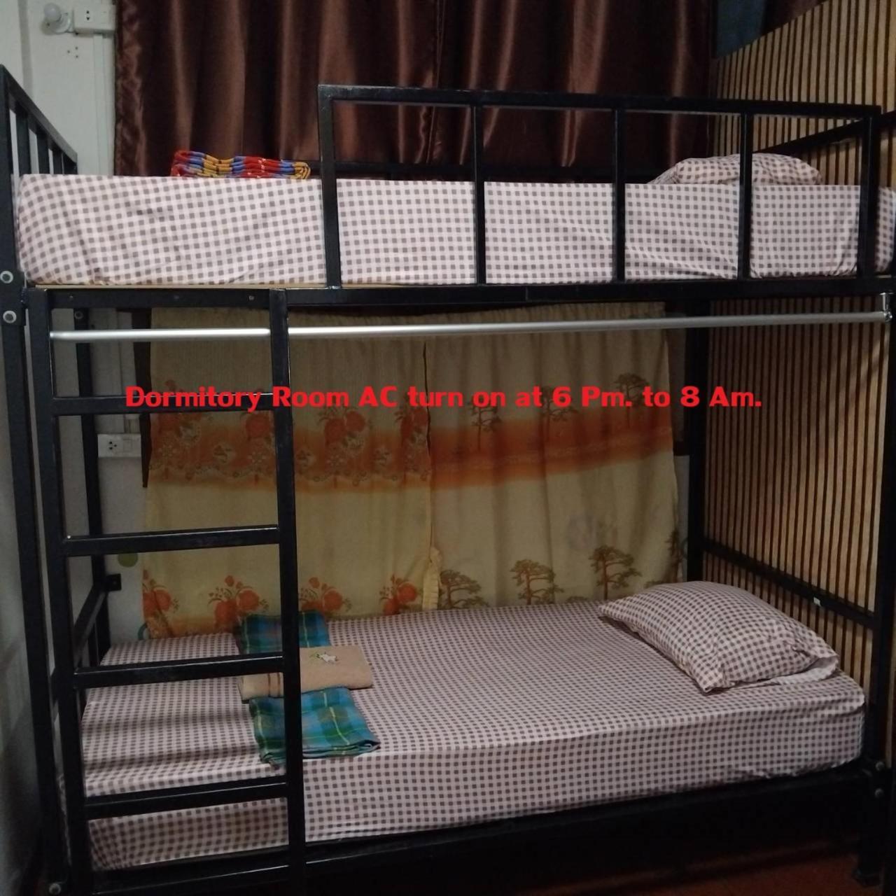 בנגקוק Sleepwith Me Hostel מראה חיצוני תמונה