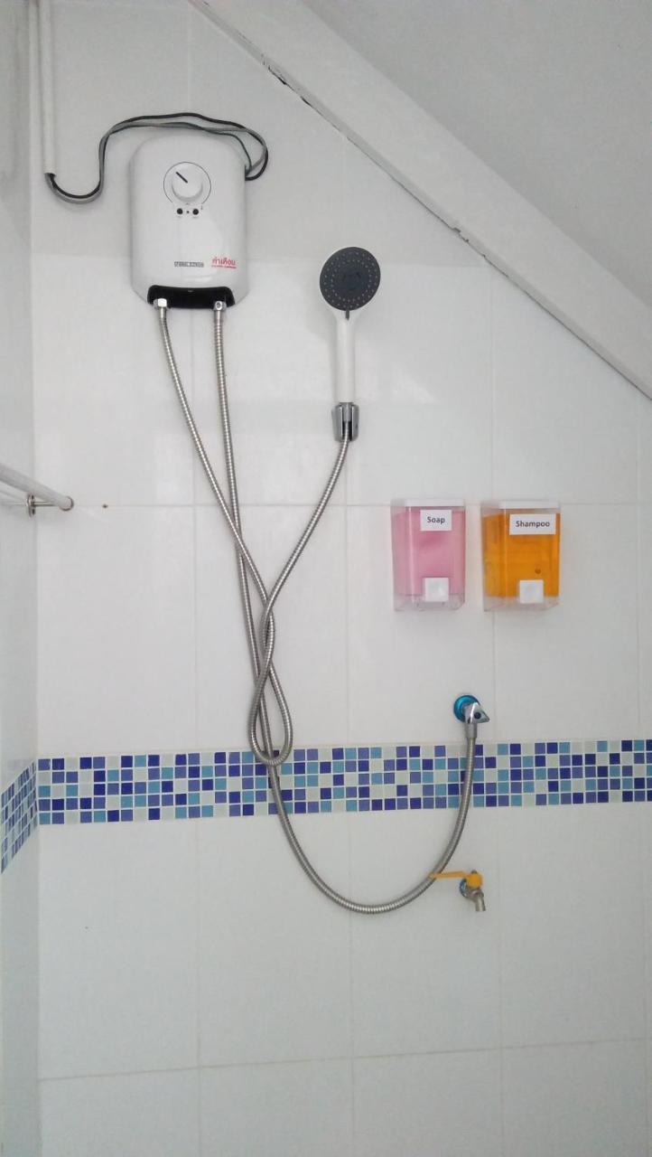 בנגקוק Sleepwith Me Hostel מראה חיצוני תמונה